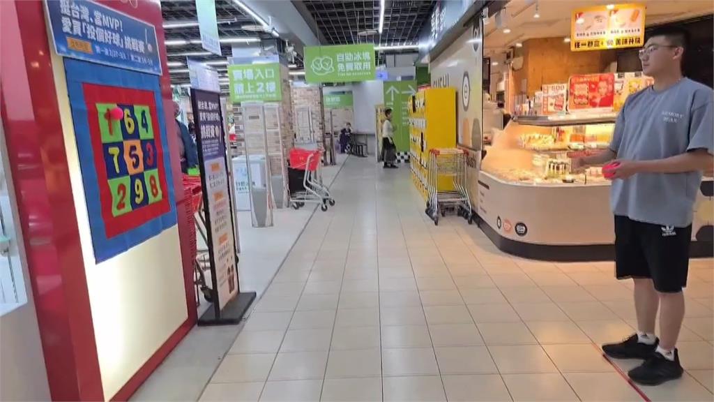 賣場應援WBC！　棒球造型麵包、披薩超吸睛　力挺台灣隊