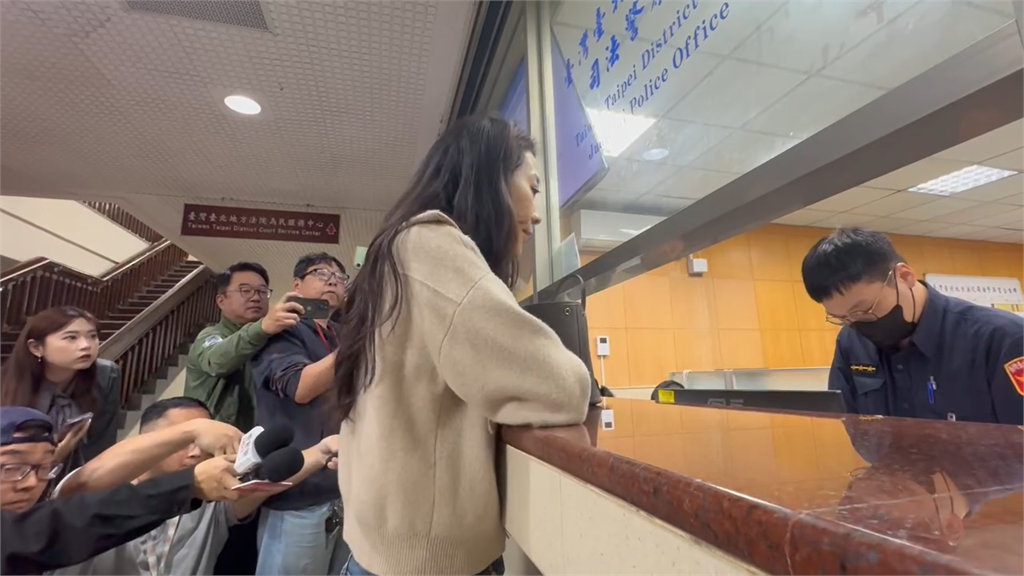 柯文哲宣判/應曉薇一晚籌到3千萬!應佳妤下午赴北院辦保