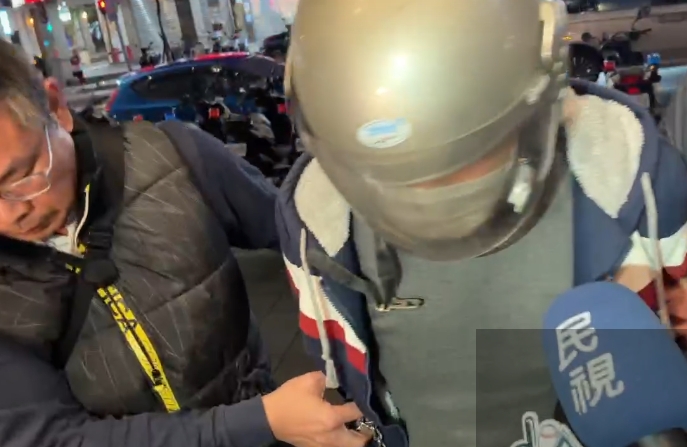 嫌5千零用錢太少忍很久…蘆洲啃老男「砍死父母」！被問1事「冷血反應」超毛