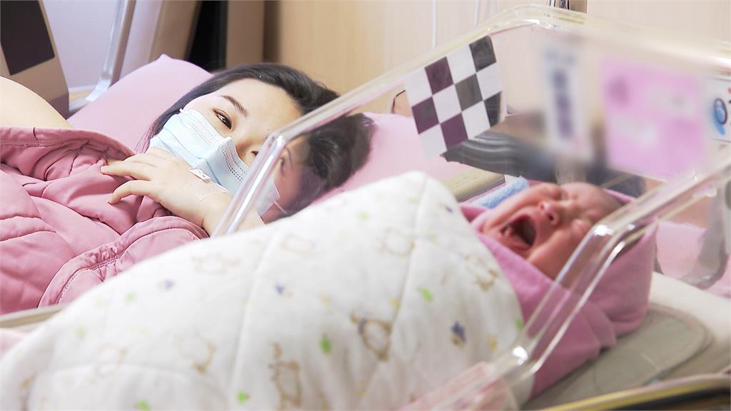 婚育減稅禮包！未成年子女免稅額提高至15.15萬元　自住房屋和地價稅也減免