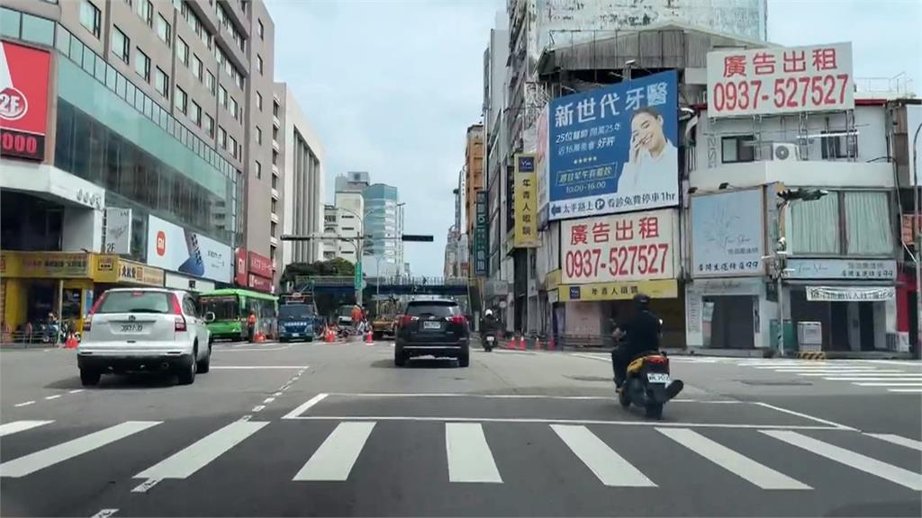 疑找人尋仇!直播主開車「亮槍彈」 警成立專案小組、釐清槍枝真假來源