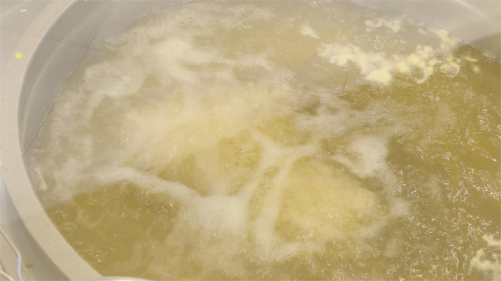 暑假就是要吃！速食業優惠戰開打　學生憑證換可樂餅　披薩、炸雞便宜吃