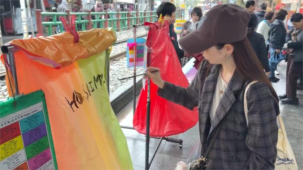 平溪線今復駛　停駛逾3個月趕春節前通車　店家鬆口氣