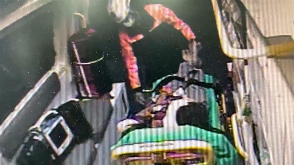 台南驚傳砍人案！工程分包糾紛　男子持刀砍人、居民目擊嚇壞