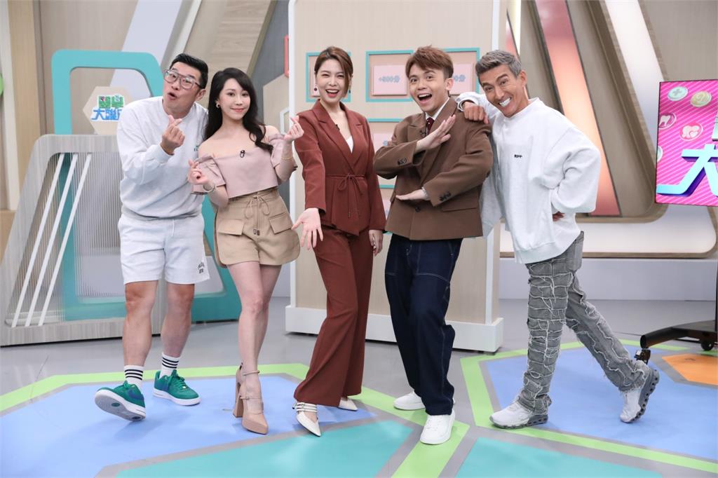 《醫學大聯盟》嚴父馬力歐幼稚園女兒練習寫國字!否認給壓力硬掰是「快樂磨牙」