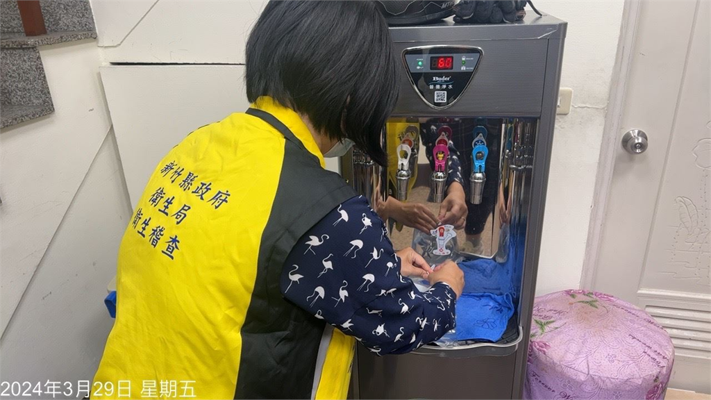 快新聞/竹縣也傳食物中毒!補習班52學童吃「這兩樣」上吐下瀉 2人住院