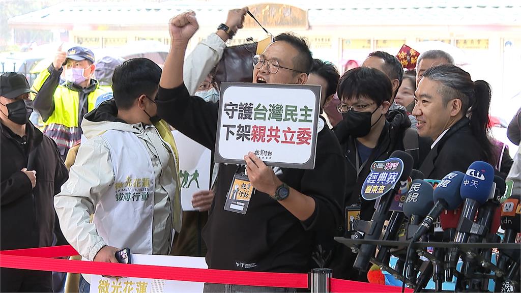 簽罷免書「戶政人員到府查水表」畫面曝 民政處長明良臻施壓?