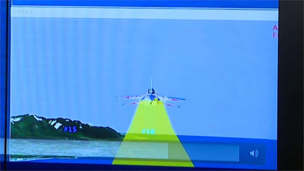 勇鷹高教機墜海未排除鳥擊 打撈找關鍵黑盒子