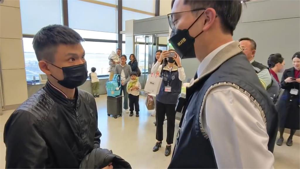 加拿大走私「楓木板」藏54公斤大麻花 毒販泰國落網今押返抵台