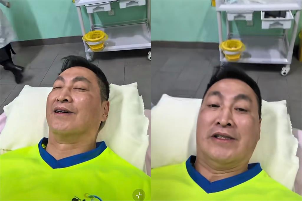 「最帥展昭」何家勁才自爆長肺泡！又曬躺床「打針哀嚎片」近況嚇壞網：保重