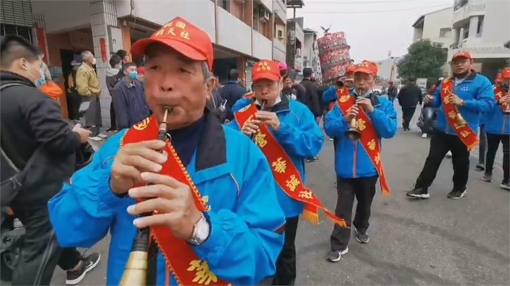 台式耶誕? 傳統北管樂團演奏耶誕歌 PO網引轟動