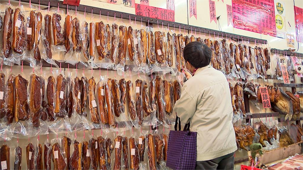 疫情解封、台商回流　過年送禮夯！台北70年臘肉老店生意搶搶滾