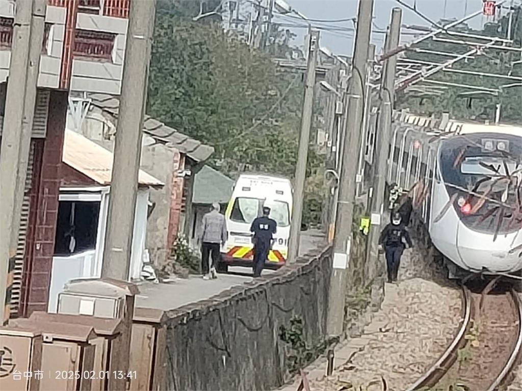 台中男闖鐵路被自強號撞傷 4班次約1200旅客延誤