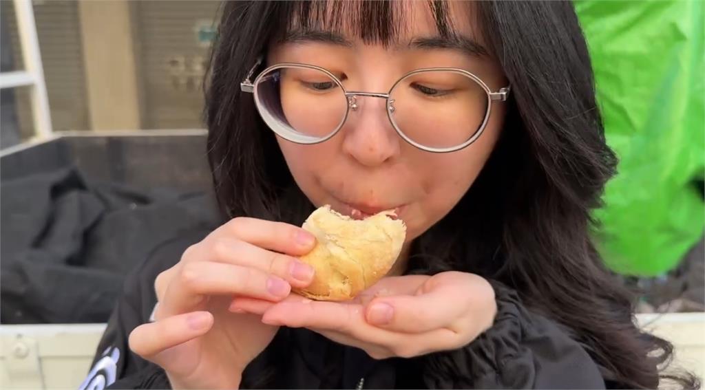 台中糕餅名店拚春節伴手禮　太陽餅.蛋黃酥超搶手