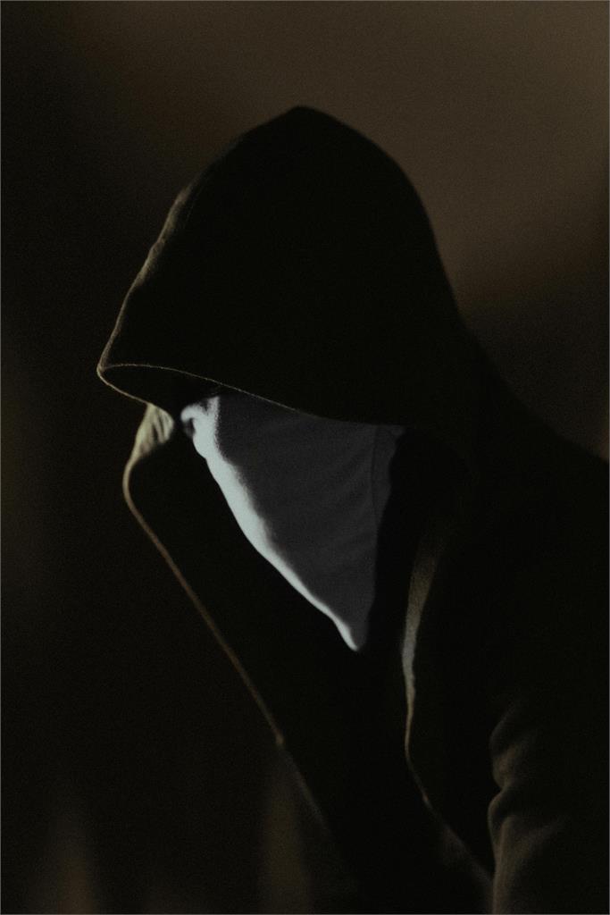 韓職啦啦隊河智媛老闆「台中超商被砍死」！兇嫌自首「警抓2疑點」緊咬神祕黑衣男