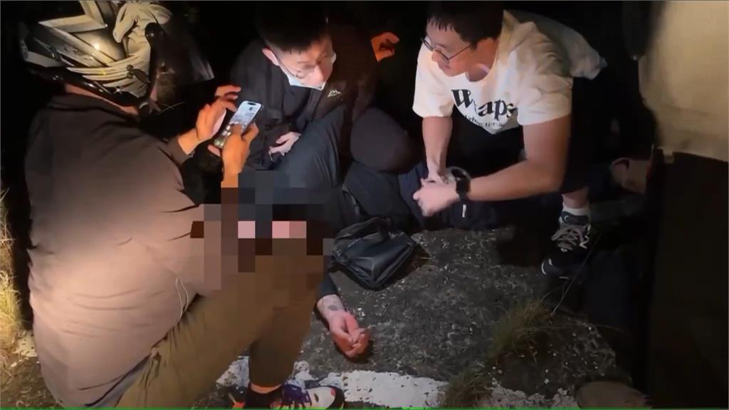 強力打詐!警方西門町當街逮車手 民眾直擊看傻眼