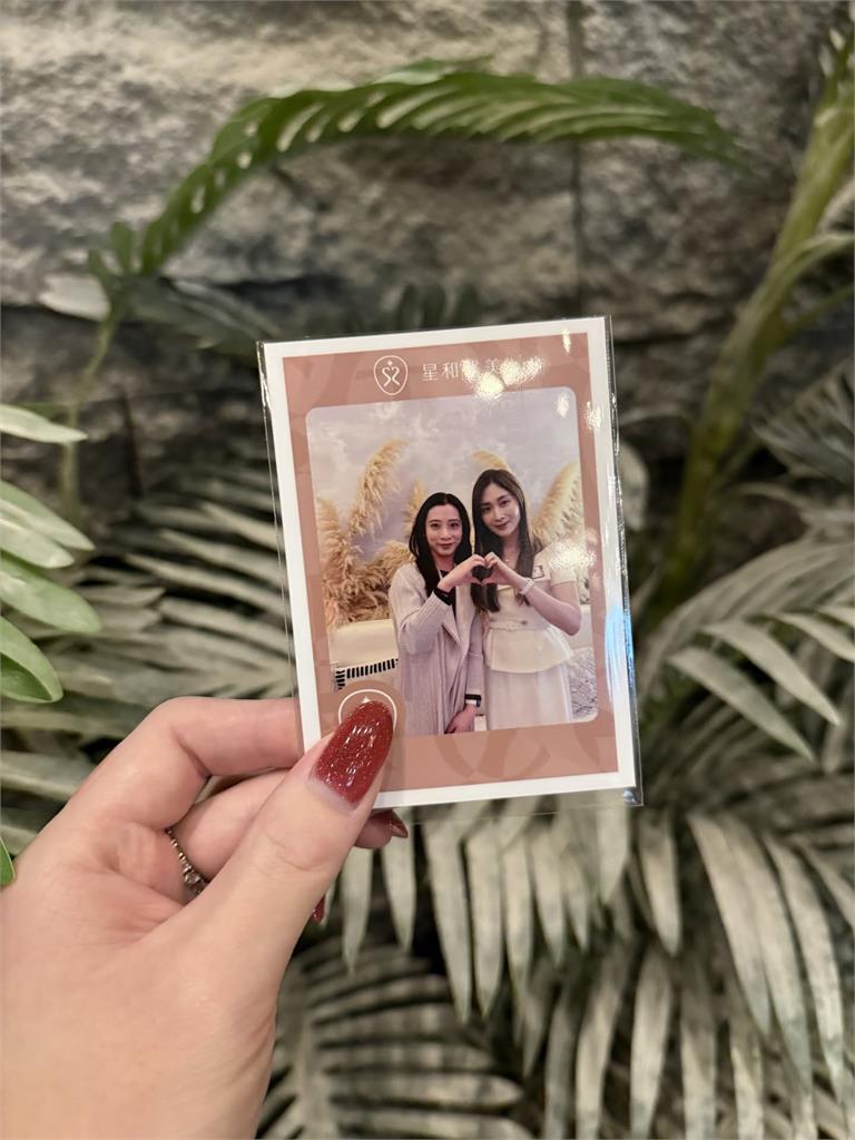 Fumi阿姨驚喜聯動「最美檢察官」！絕美合照引全網暴動：太賞心悅目