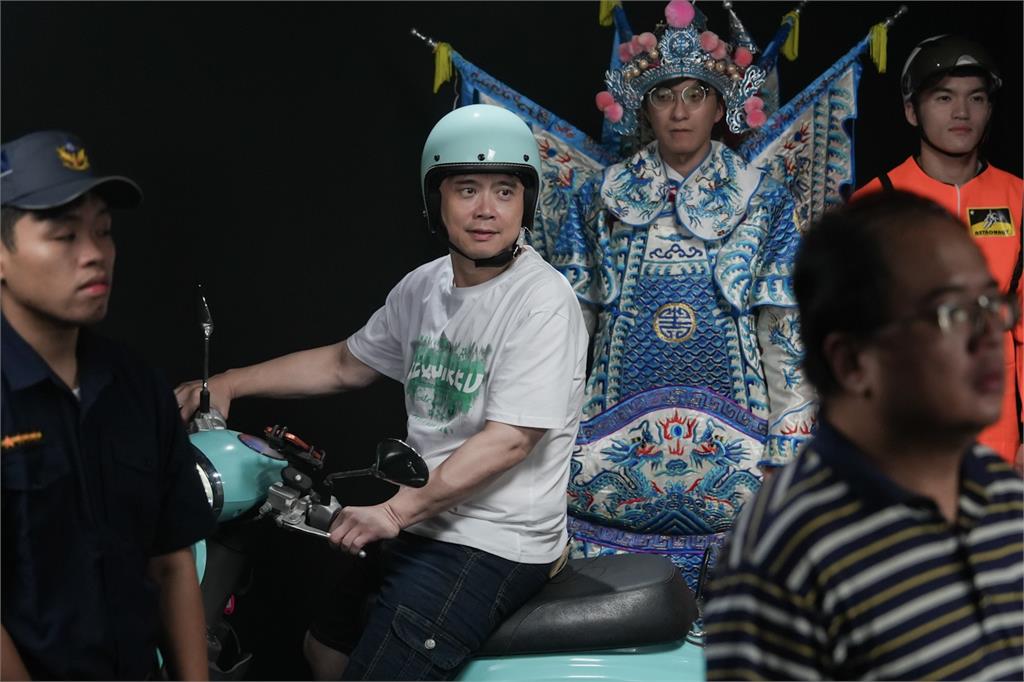 快新聞／拋敬老卡加碼、育兒津貼升級！賴瑞隆首部競選廣告《百變隆隆》搶攻市民心聲