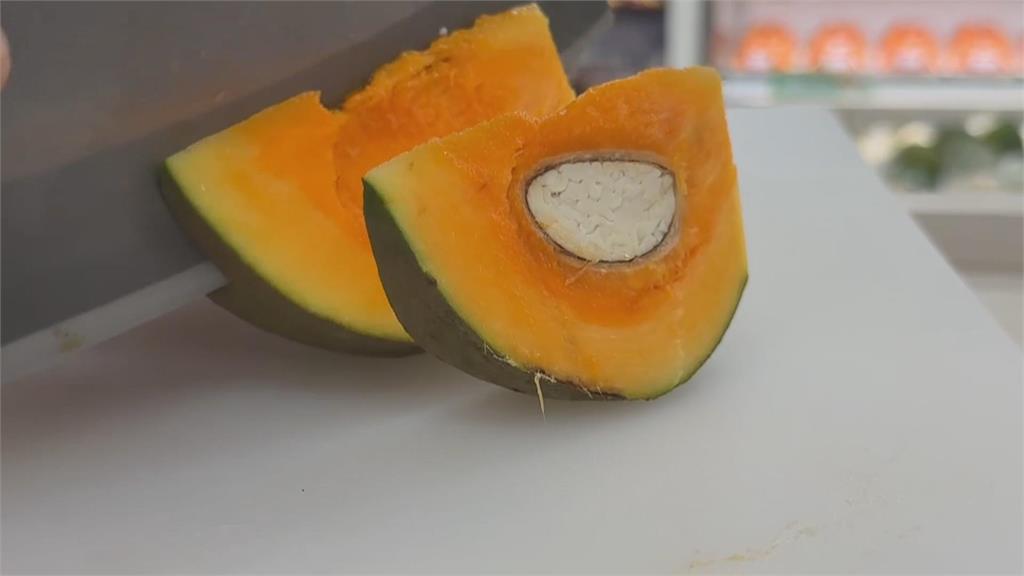 屏東九如農會引進「椰柿」 5年首次收成 一顆要價500元