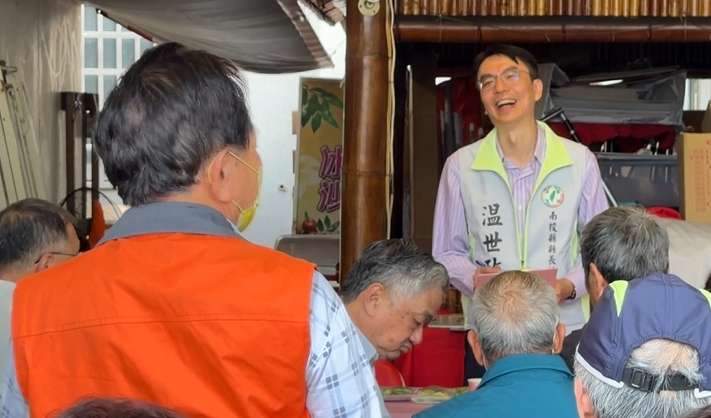 民進黨徵召温世政拚戰南投縣長　首場座談人氣旺