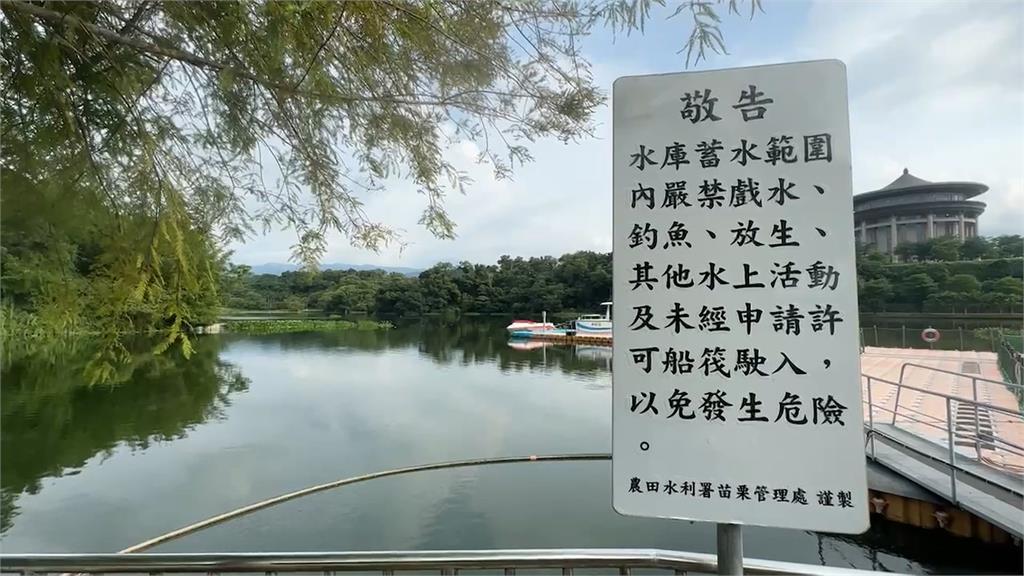 玩立槳沒穿救生衣、沒綁腳繩 23歲男峨眉湖落水溺斃身亡