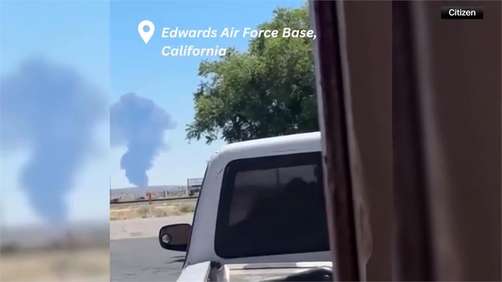 服役過久?美轟炸機B-52起飛墜毀 機上8人全數罹難