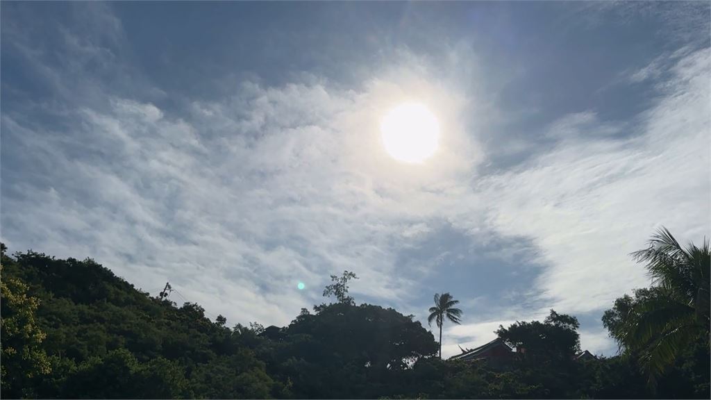 薔琵颱風襲南台灣放假　高雄出太陽民眾排隊吃早餐