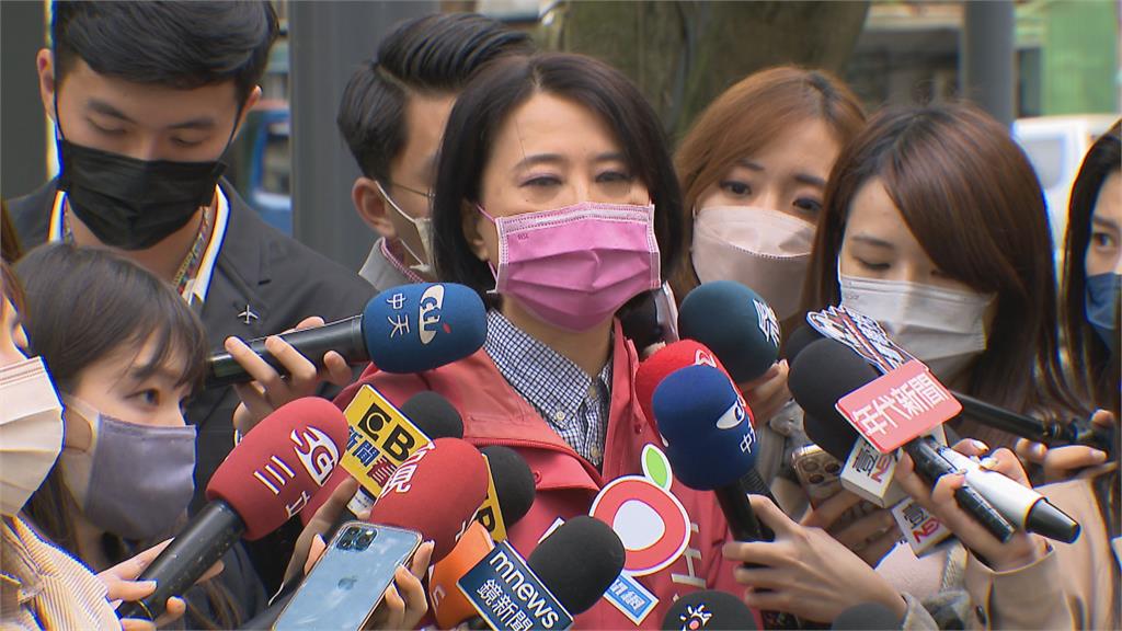 與王鴻薇隔空交火 吳怡農靦腆宣布已婚喜訊