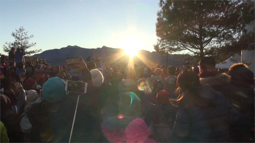 2024元旦追光！花蓮柏南山6：03迎第一道曙光　蘭嶼大森山、鵝鑾鼻燈塔絕佳去處