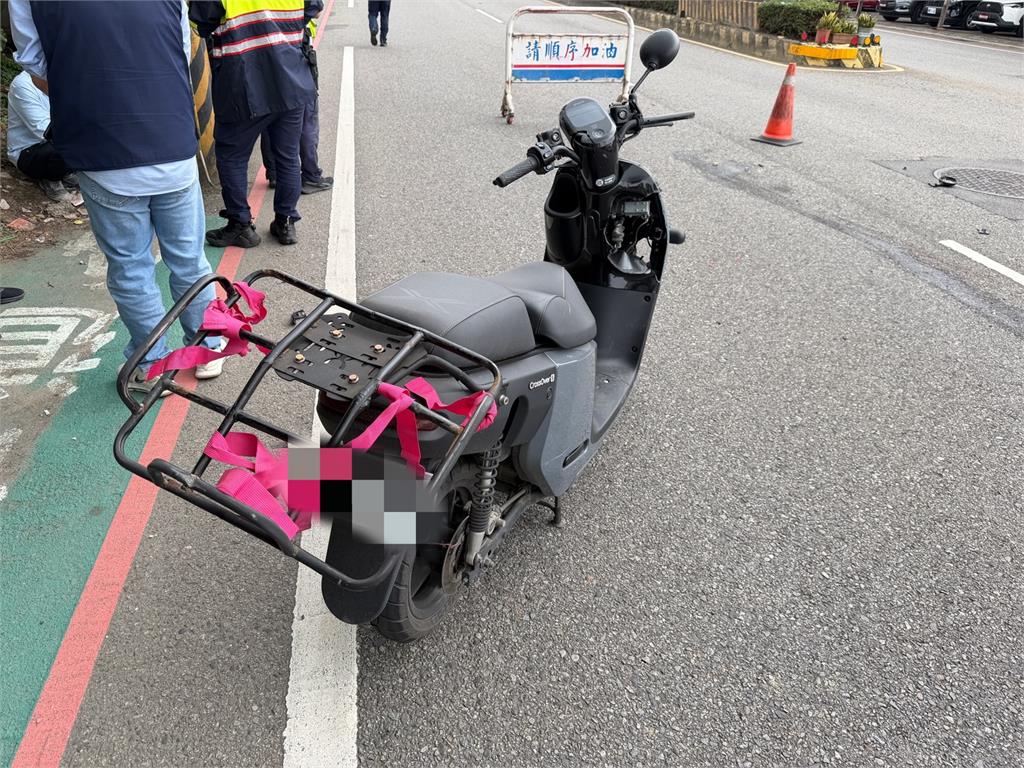 快新聞／外送慘死輪下！摔車遭水泥車輾過「身體斷2節」　驚悚畫面曝光
