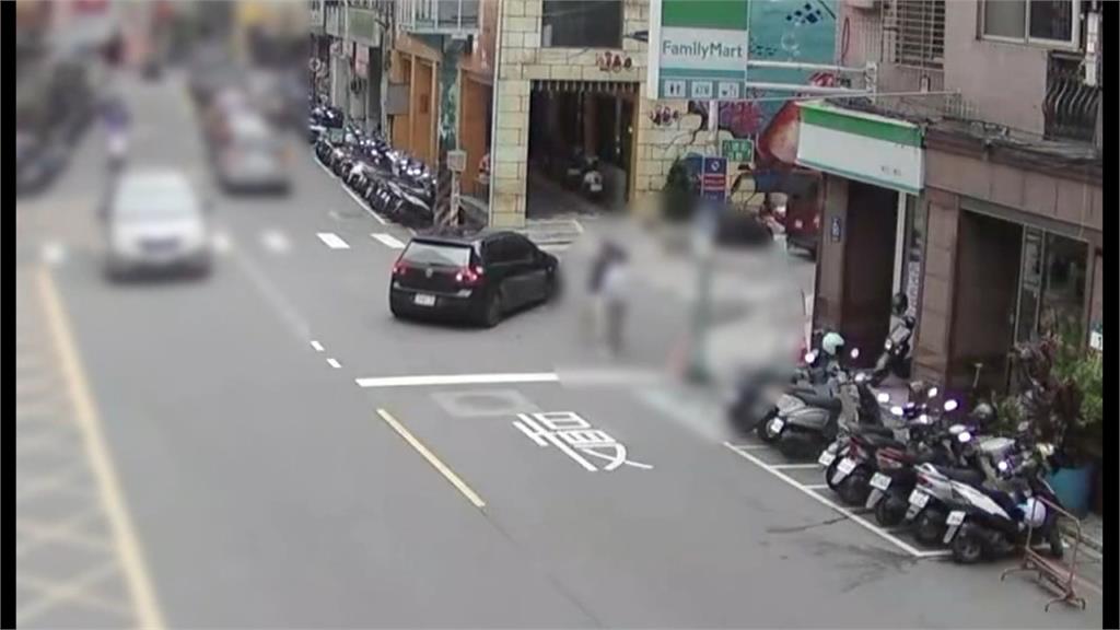 疑「毒品混鹽」遭抓包被砍! 新莊警帶回6人到案