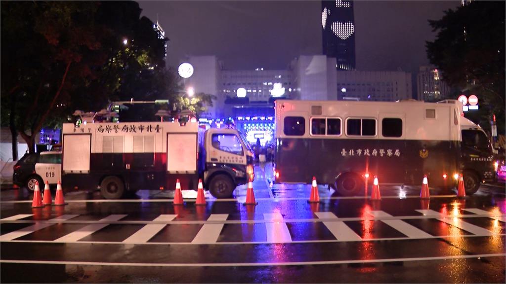 北市嗨跨年！維安歷年最嚴　三千警配備齊全嚴陣以待
