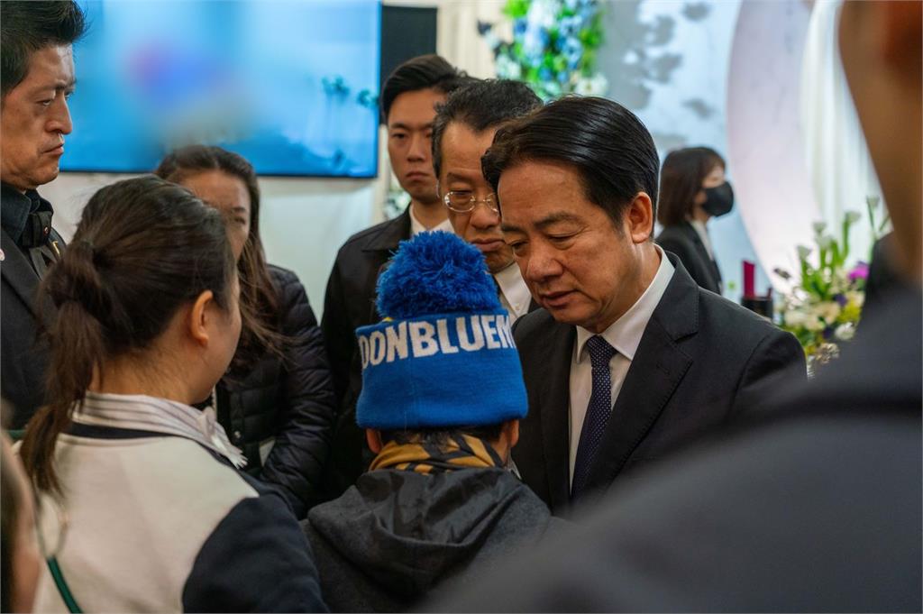 快新聞/清泉崗女士官長捲入戰機殉職 賴總統親頒旌忠狀:永遠以妳為榮