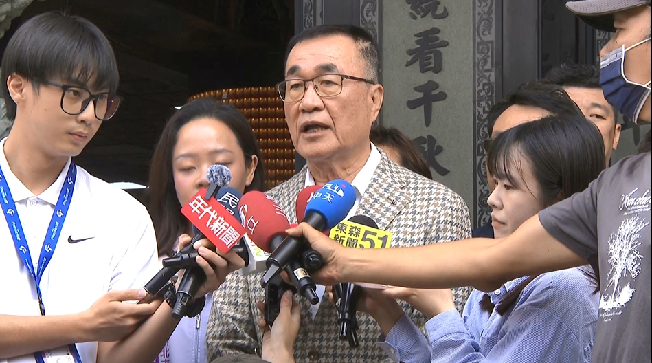 髮夾彎？李四川喊「解決雙和塞車不到一天又稱不塞　網酸爆：薛丁格的塞車