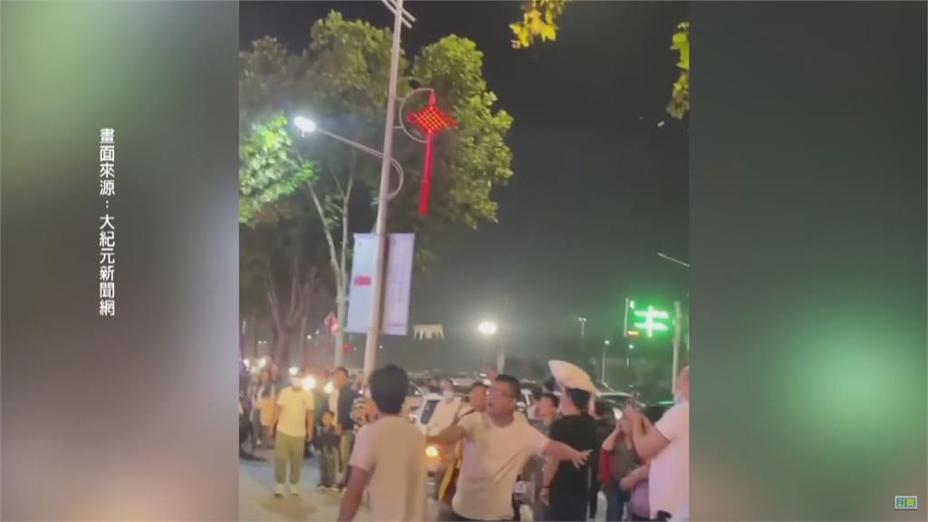 中國十一國慶無人機燈光秀 凸槌!失控砸落