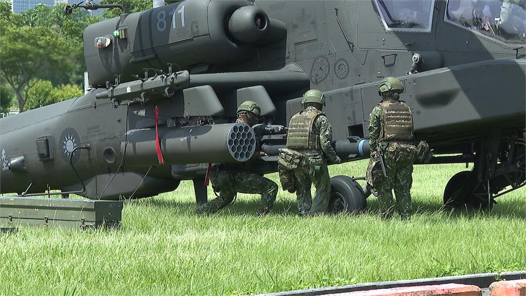 漢光41第9天！　國軍演練直升機熱加油.掛彈作業