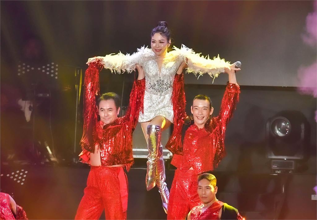 張秀卿、郭靜純接連爆婚變！呂文婉心疼喊話：離婚不是失敗是重生