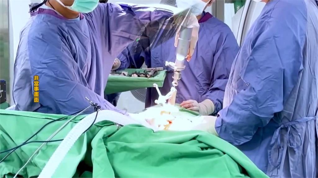 讓無照醫材廠商手術台執刀? 中榮"3神經外科名醫"涉案