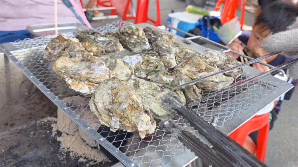 王功漁火節父親節登場　千人烤蚵直呼幸運沒遇颱風