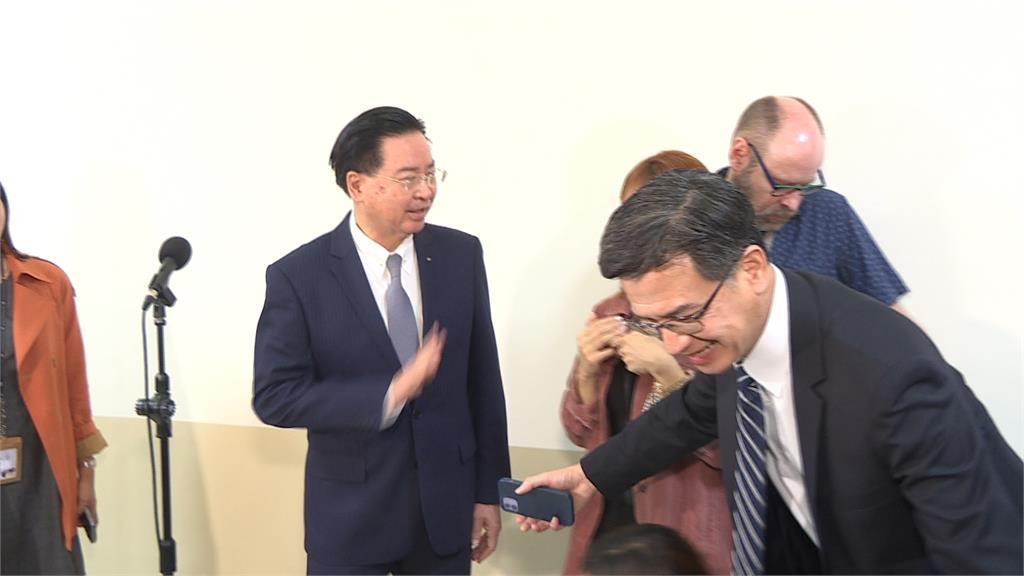 週刊爆"龍.燮爭權內鬥" 吳釗燮妻投書:不會背骨傷害自己人