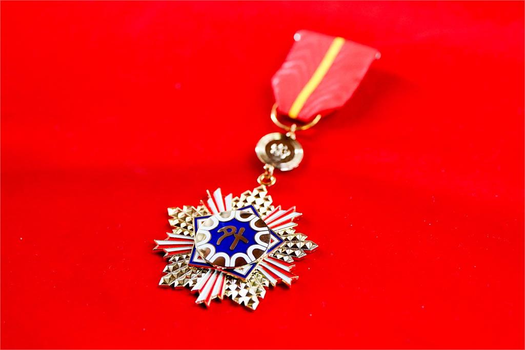 快新聞／民主聯手對抗威權！林佳龍表彰立陶宛前防長　挺台關鍵角色曝光