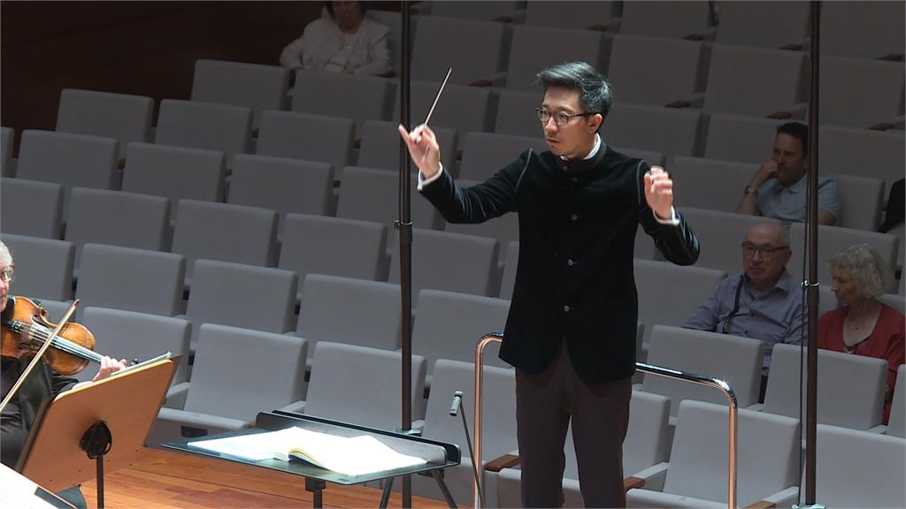 接掌德國百年交響樂團 台指揮家莊東杰回鄉演出