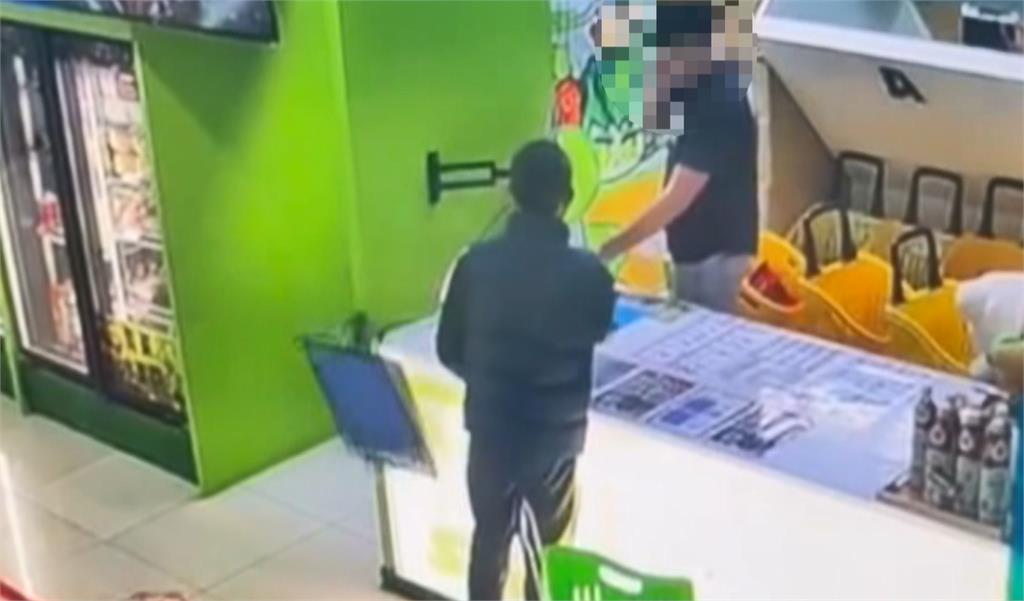 男子抽菸遭制止暴怒砸店　菸味不對勁！竟是毒品「喪屍煙彈」