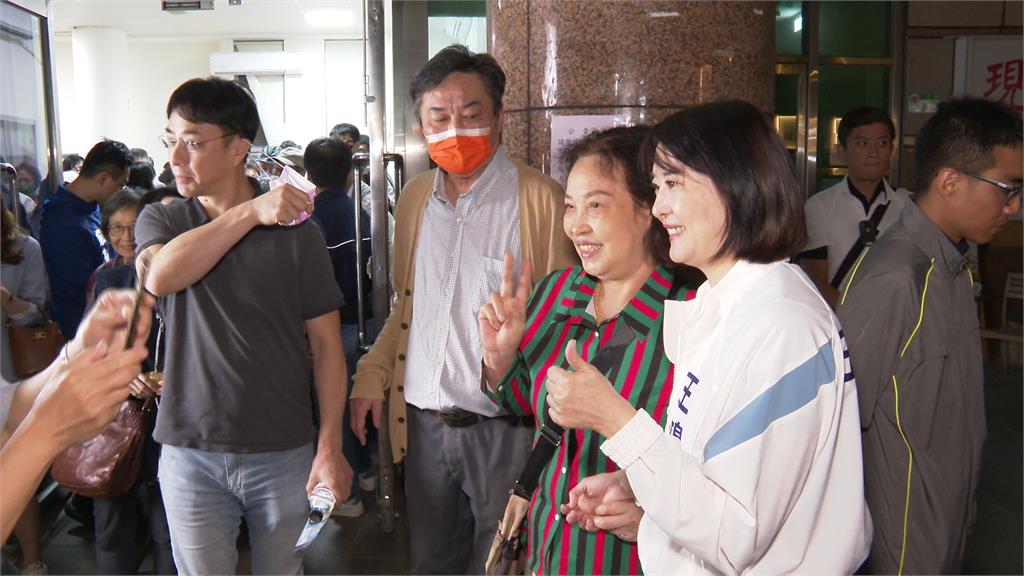罷免危機!王鴻薇急宣傳政績轟罷團抹黑 罷團志工斥:不願面對民意檢視