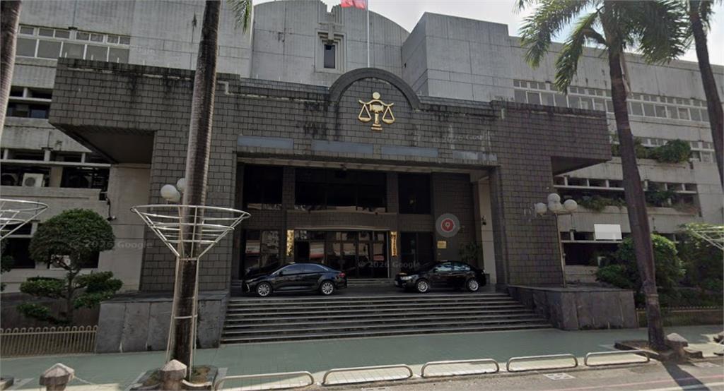 屏東噁男深夜公園「遛鳥、DIY洩慾」嚇壞2女！法官認「這點」重判慘了