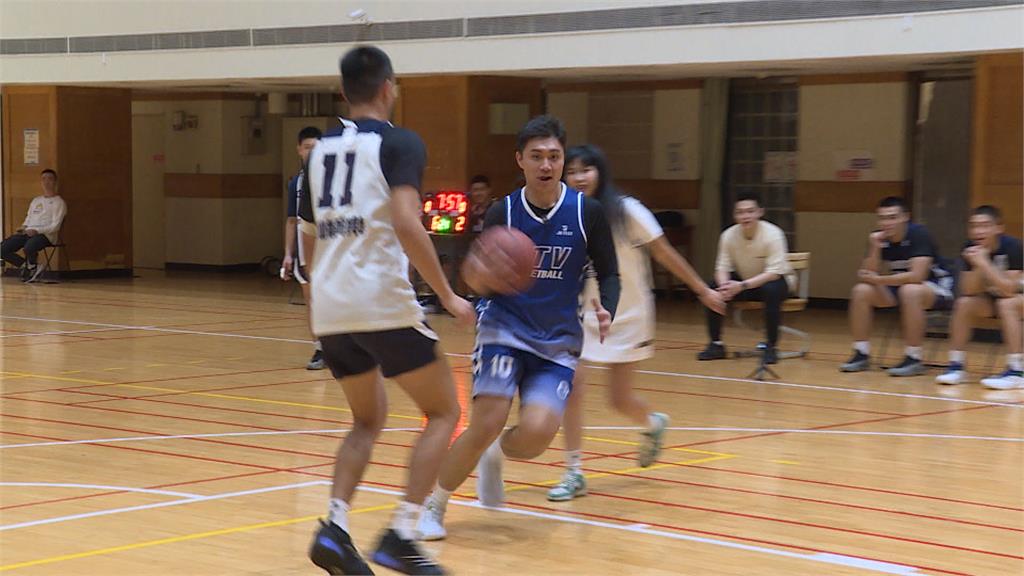 HBL/「校園阿雷U」開箱南湖男籃 特派員超哥慘遭南湖射手三分彈逆轉