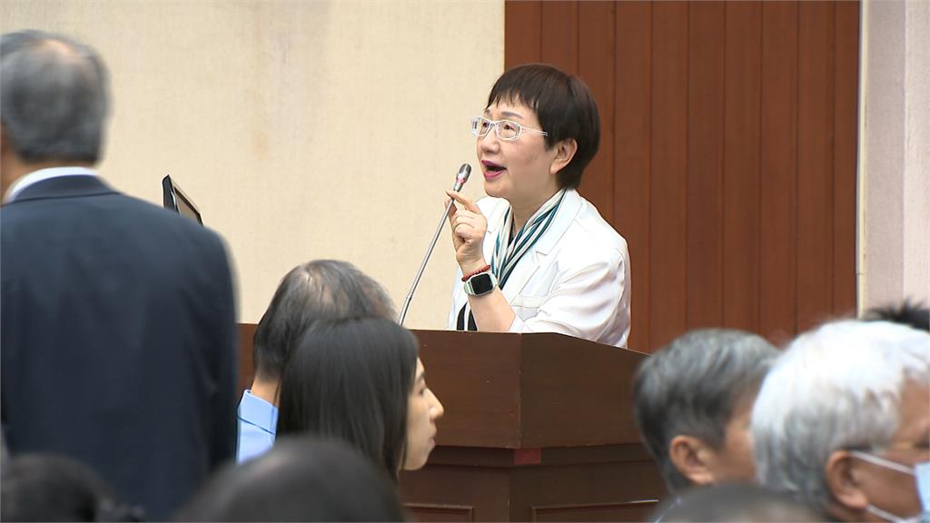 拚17日立法院三讀? 財長:普發一萬有望十月底前發放