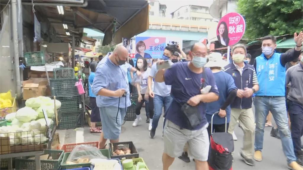 蔣萬安忙拉票不甩高齡嬤被撞倒？　陳時中：人身安全比較重要