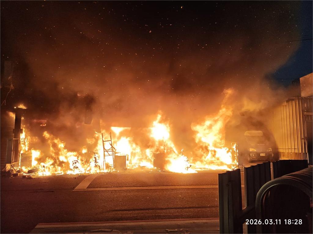 快新聞／台南永康嚴重火警「延燒7間民宅」　2人受困、1人救出時命危