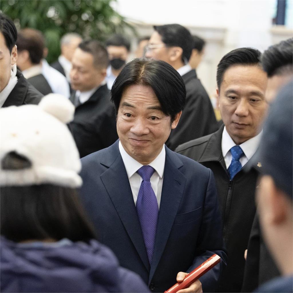 一票人開戰「都是賴清德害的」！釣出總統「親曬1圖參戰」表情笑瘋網：太誇張了吧